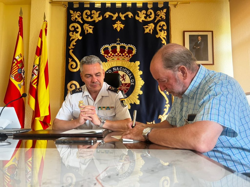 policia 3